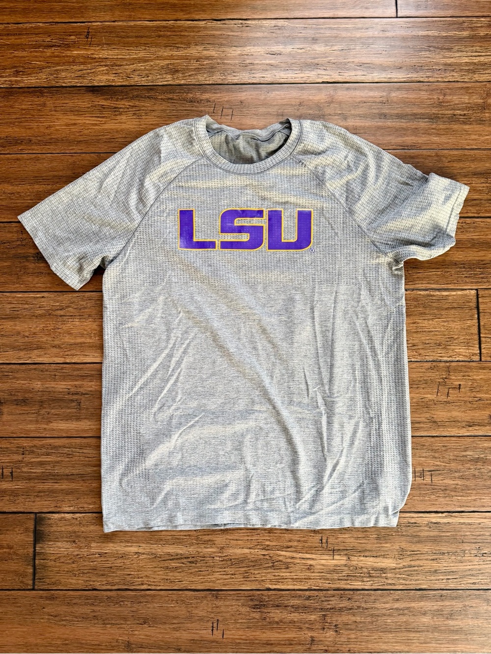 Men’s LSU × lululemon Metal Vent Tech collegiate shirt (XL)
